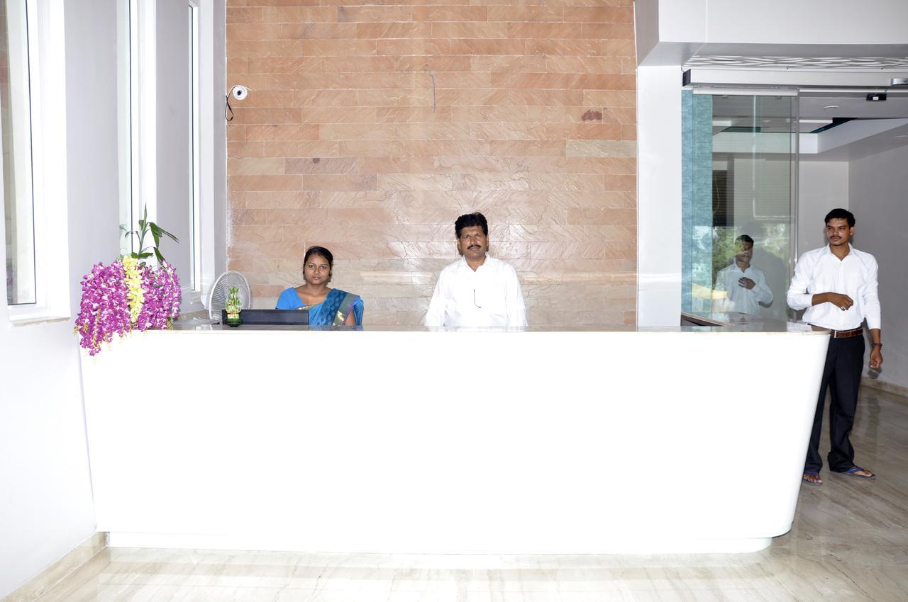 Hotel Dolphin Sambalpur Luaran gambar