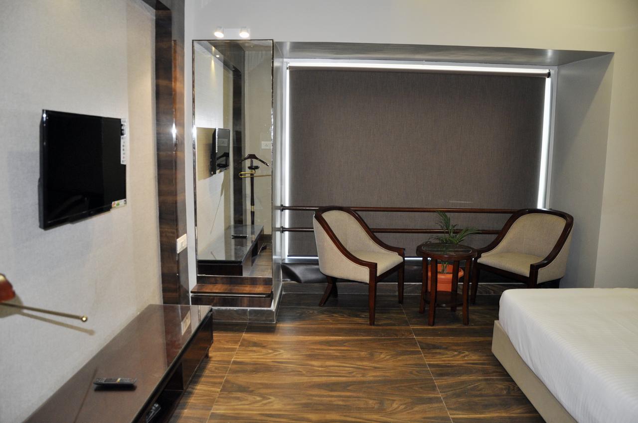 Hotel Dolphin Sambalpur Luaran gambar